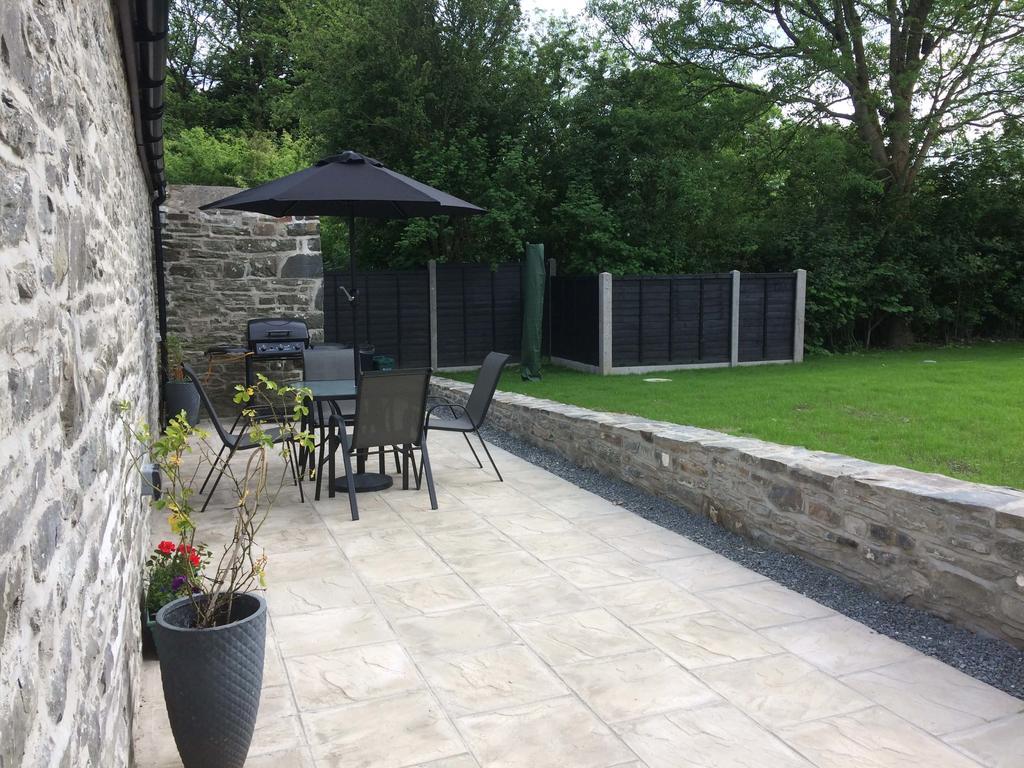 Villa The Bakery Llanddeiniol Esterno foto