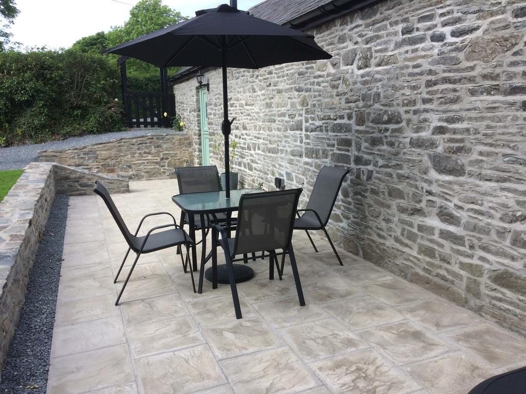Villa The Bakery Llanddeiniol Esterno foto