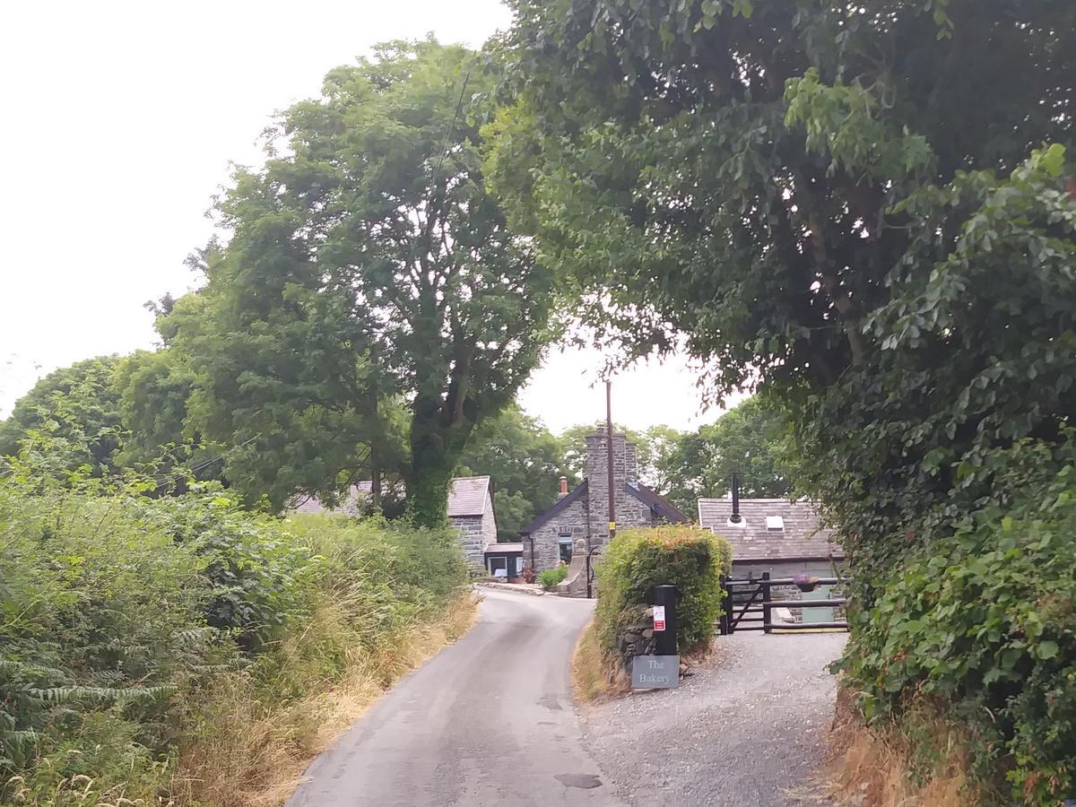 Villa The Bakery Llanddeiniol Esterno foto
