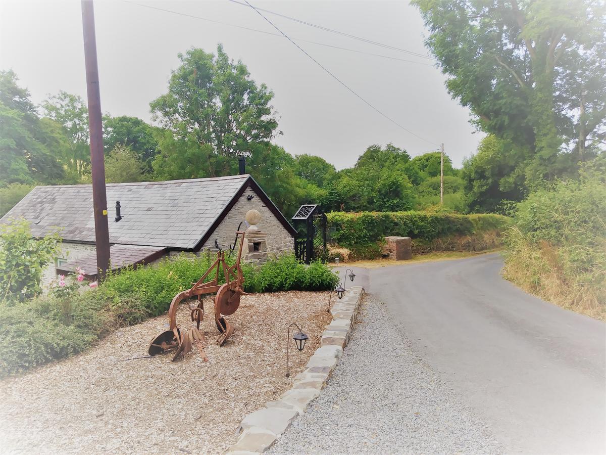 Villa The Bakery Llanddeiniol Esterno foto